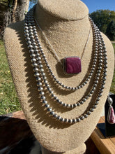 Load image into Gallery viewer, Purple Spiny Oyster Choker