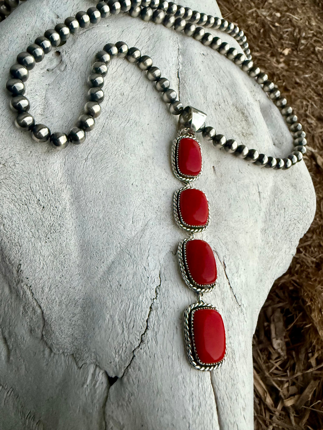 Riata Pendant
