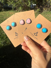 Load image into Gallery viewer, The Hanna studs 1
