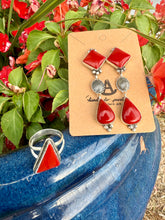 Load image into Gallery viewer, Riata Dangle Earrings