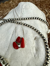 Load image into Gallery viewer, Rosarita Cluster Necklace