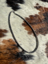 Load image into Gallery viewer, 14” 4mm pearls
