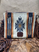 Load image into Gallery viewer, Cream Aztec Purse