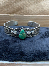 Load image into Gallery viewer, Teardrop Cuff