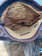 Load image into Gallery viewer, Cream Aztec Purse
